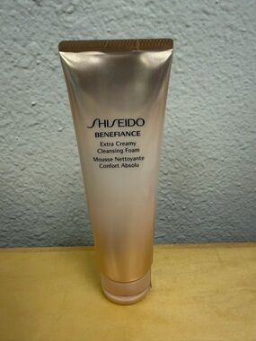 New Shiseido Benefiance Extra Creamy Cleansing Foam 4.4 oz / 125 ml SEALED